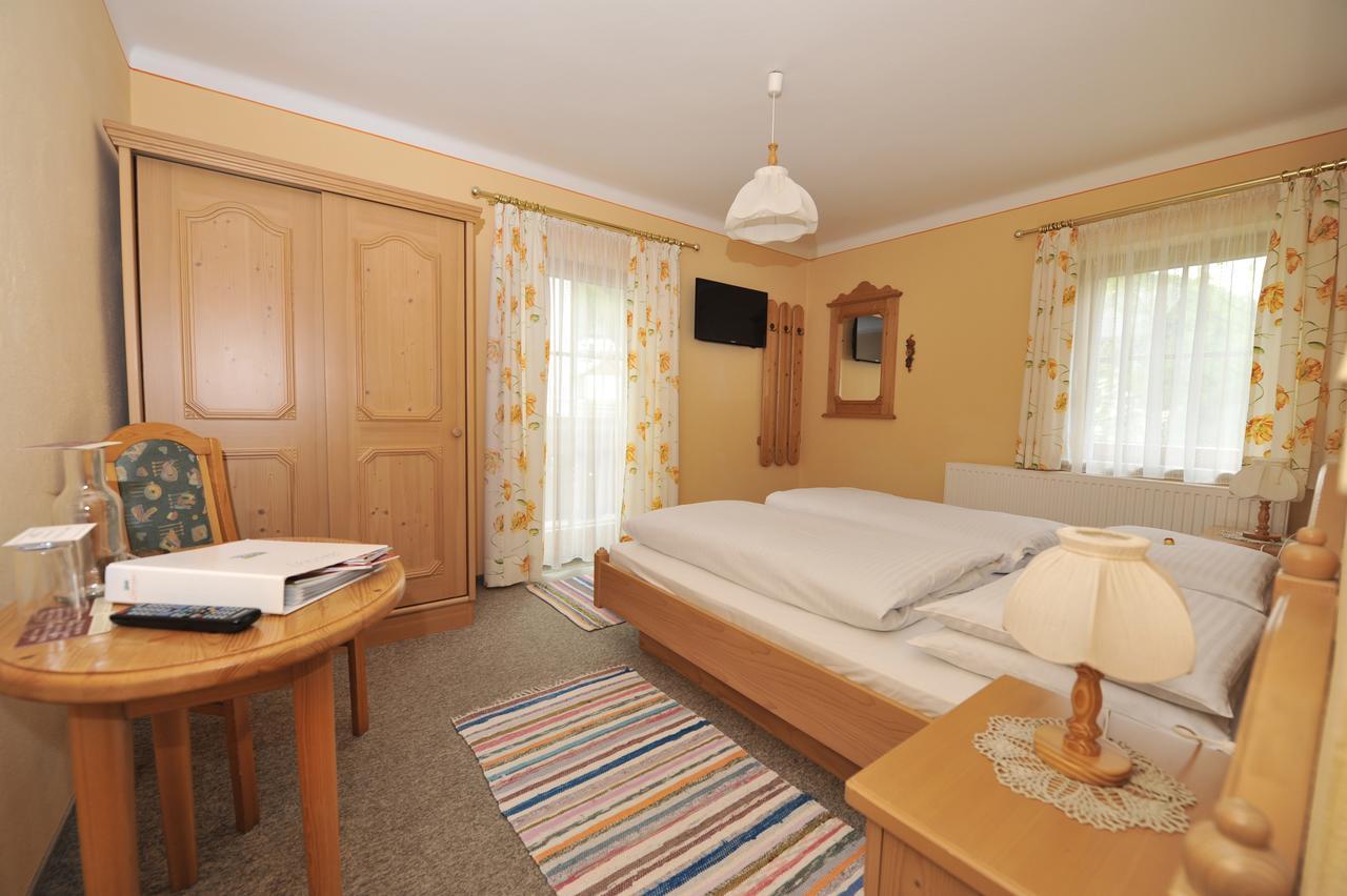 Gaestehaus Macheiner Lessach Oberdorf Exterior foto
